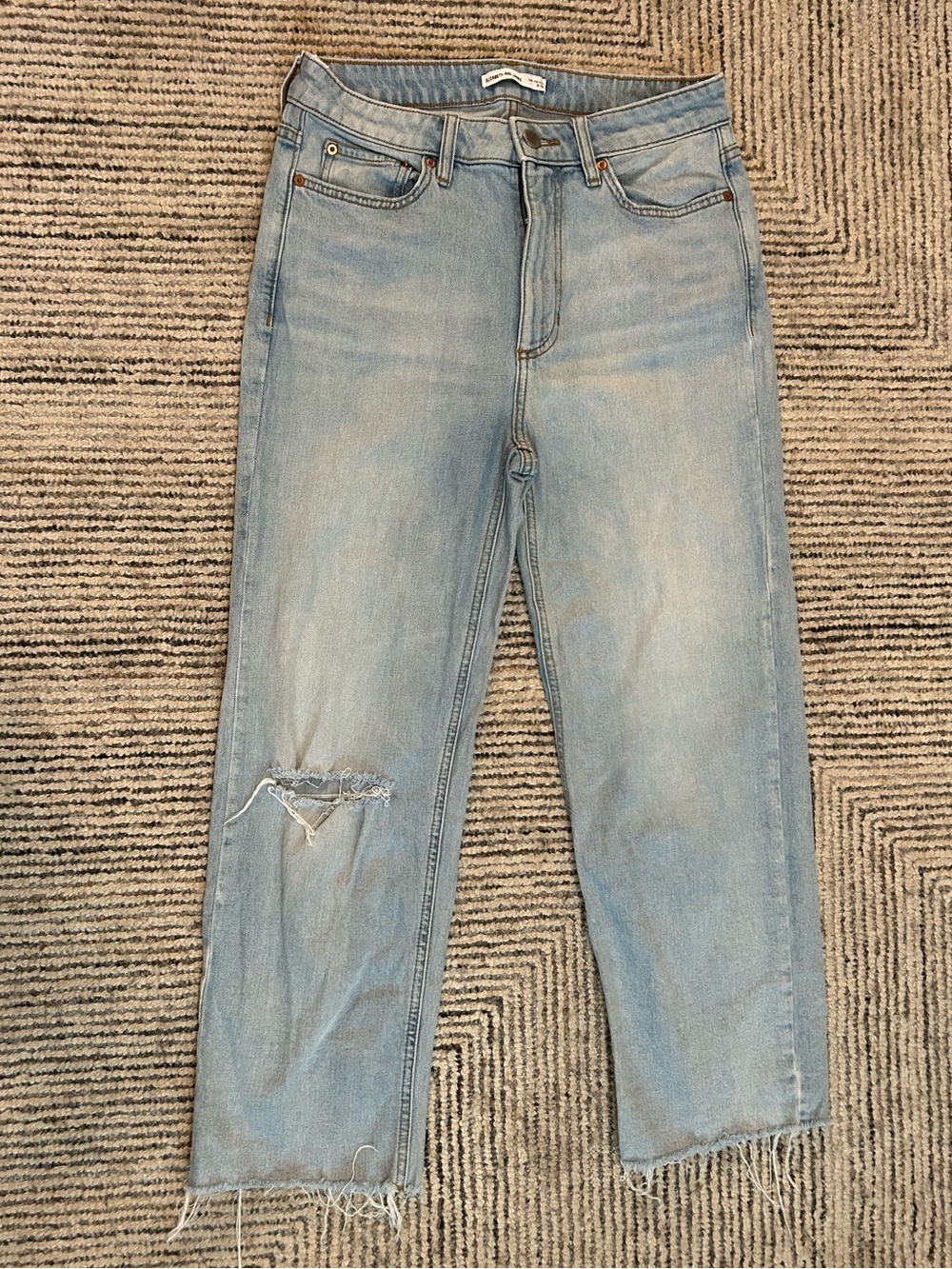 Elizabeth & James Light Wash High-Rise Crop Raw Hem Jeans 8/29 Organic Cotton
